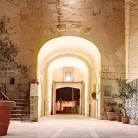 Apartment Seafront Highly Furnished Fl 4