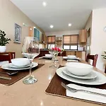 Seafront Highly Furnished Fl 4 *