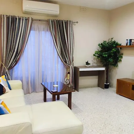 Daire Seafront Highly Furnished Fl 4 *