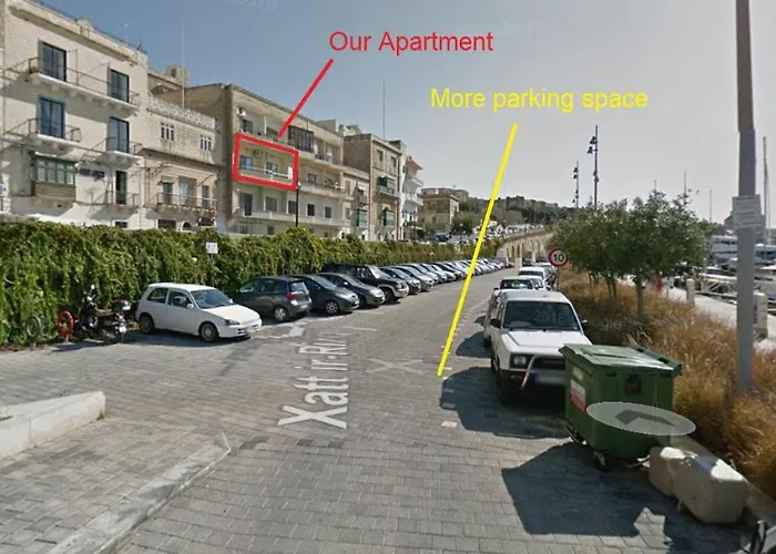 Seafront Highly Furnished Fl 4 公寓