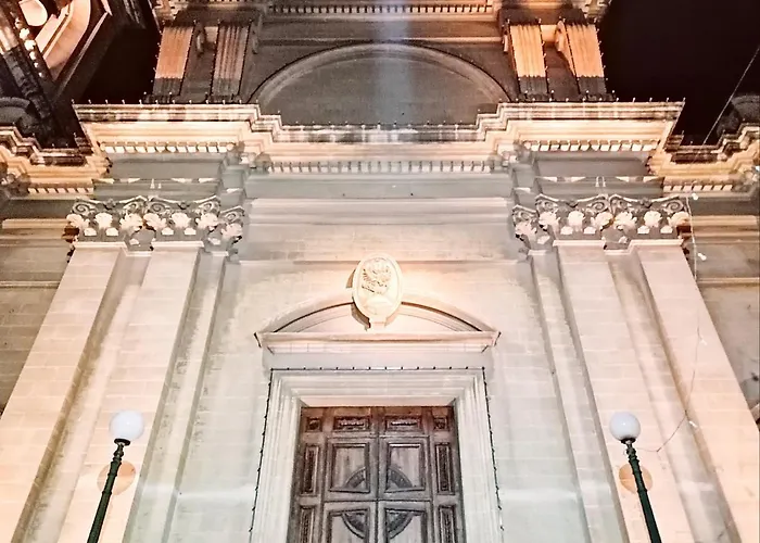 Seafront Highly Furnished Fl 4 Birgu