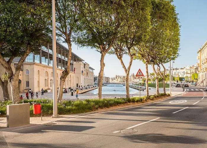 Seafront Highly Furnished Fl 4 * Birgu