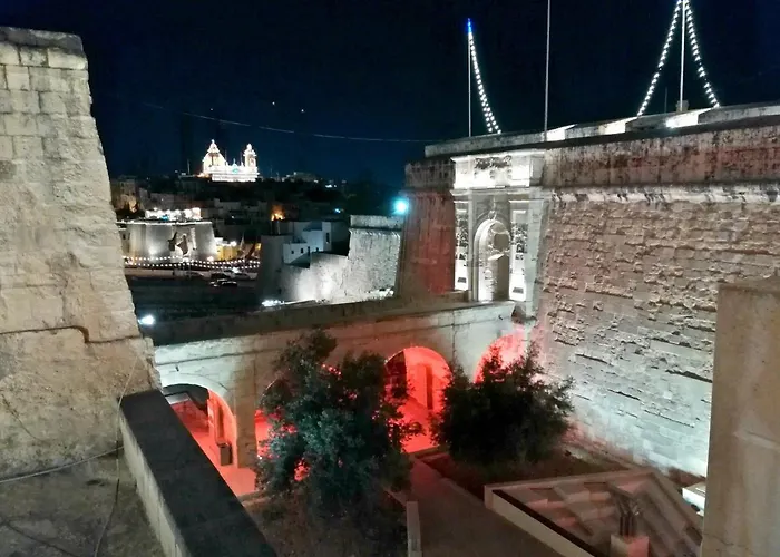 Seafront Highly Furnished Fl 4 Daire Birgu