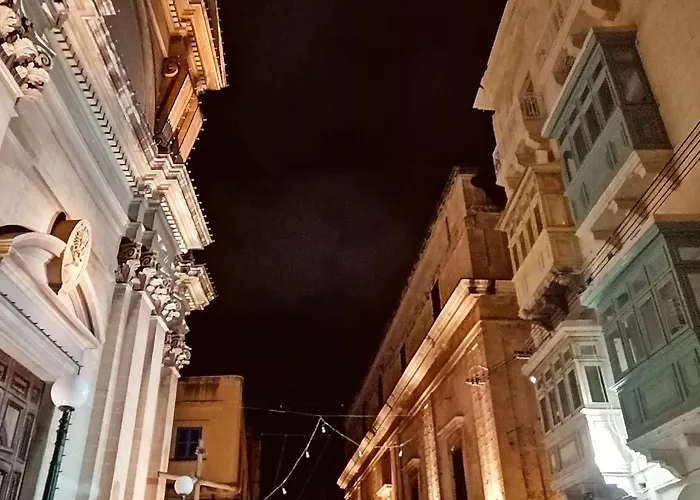 Seafront Highly Furnished Fl 4 * Birgu