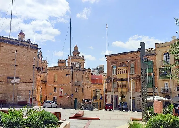 Seafront Highly Furnished Fl 4